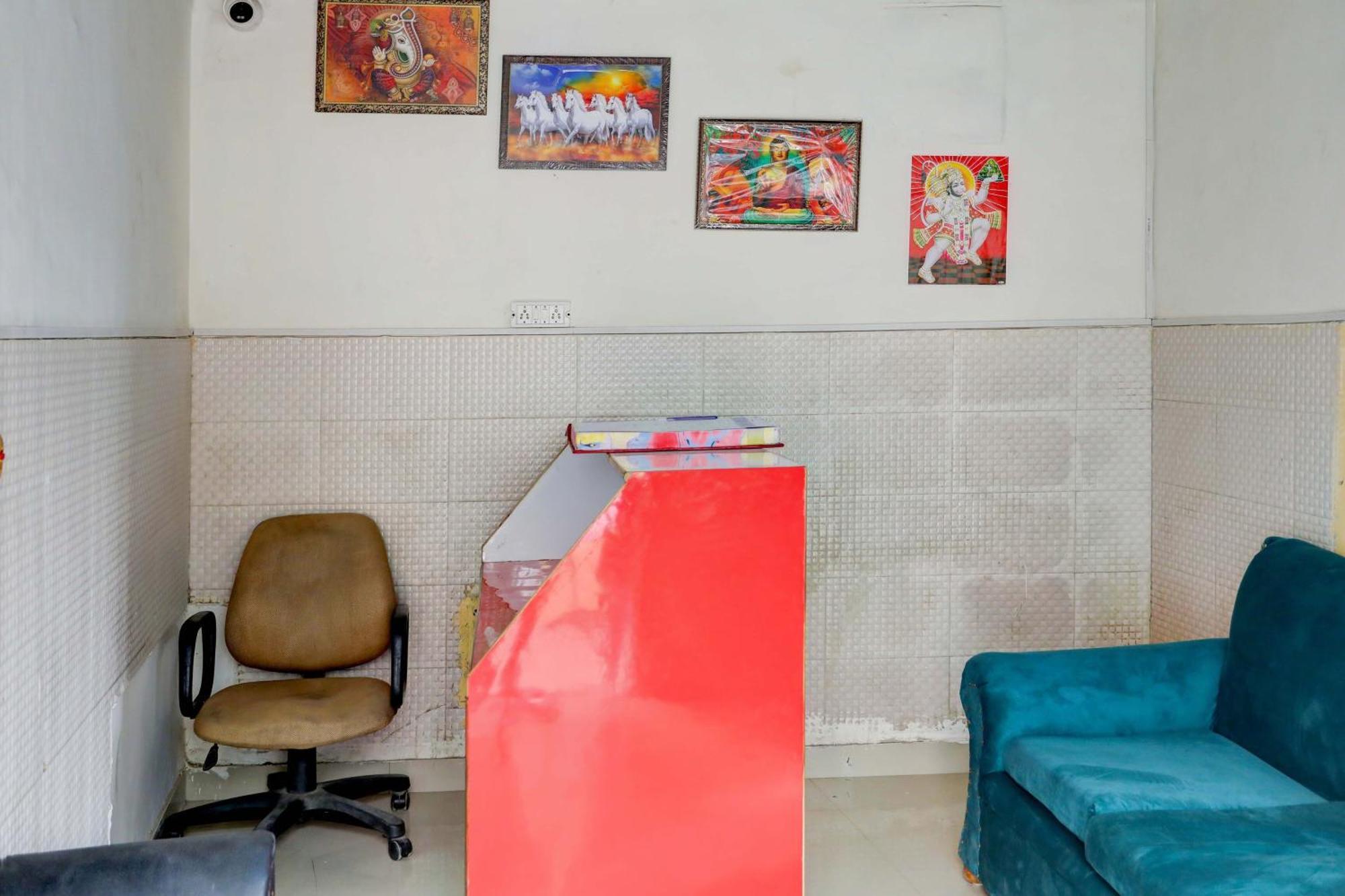 Hotel O Tilak Hotel 24 Sector 27 Near By Vinayak Hospital Gali No-6 Noida Exterior foto