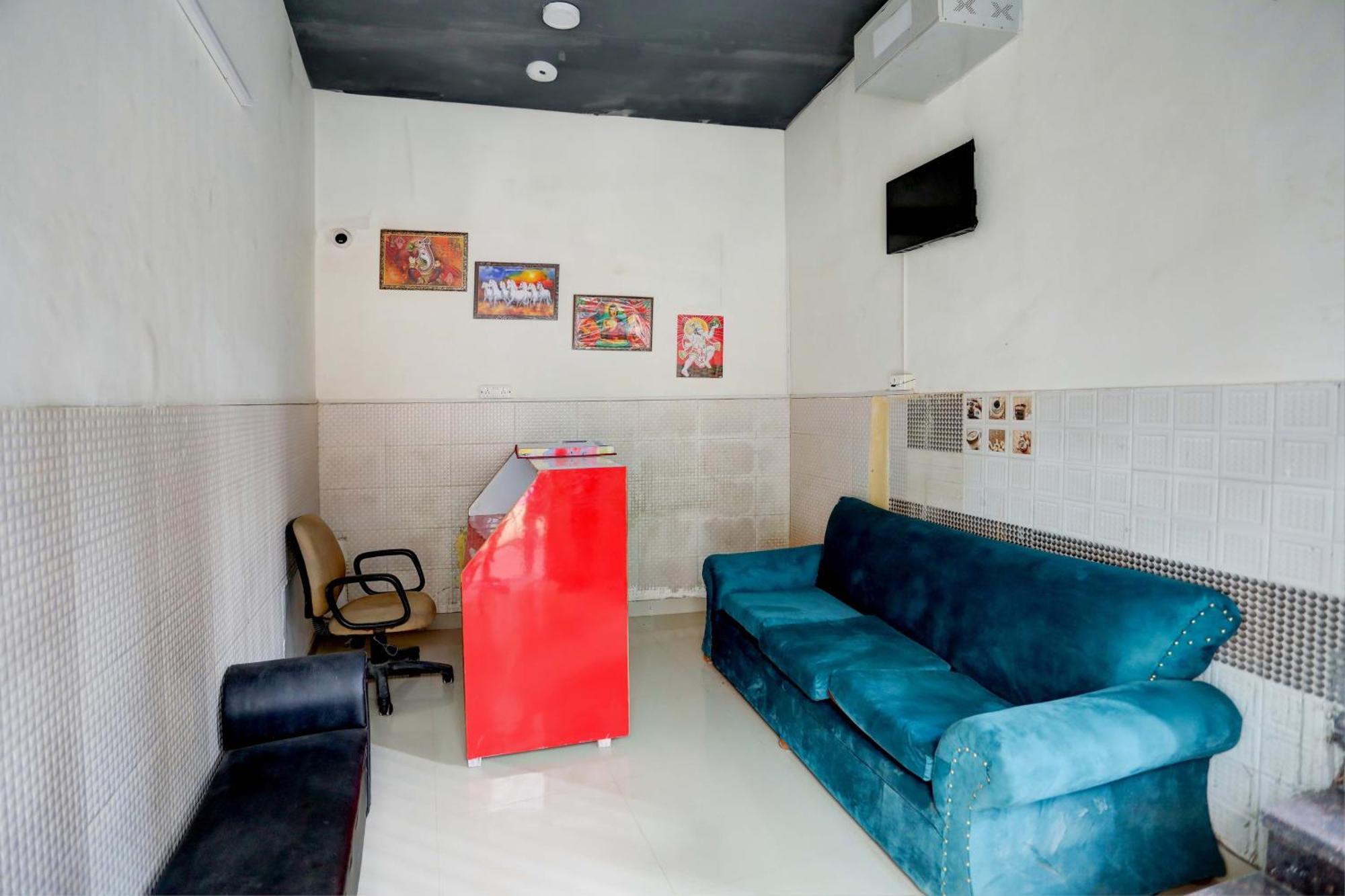 Hotel O Tilak Hotel 24 Sector 27 Near By Vinayak Hospital Gali No-6 Noida Exterior foto