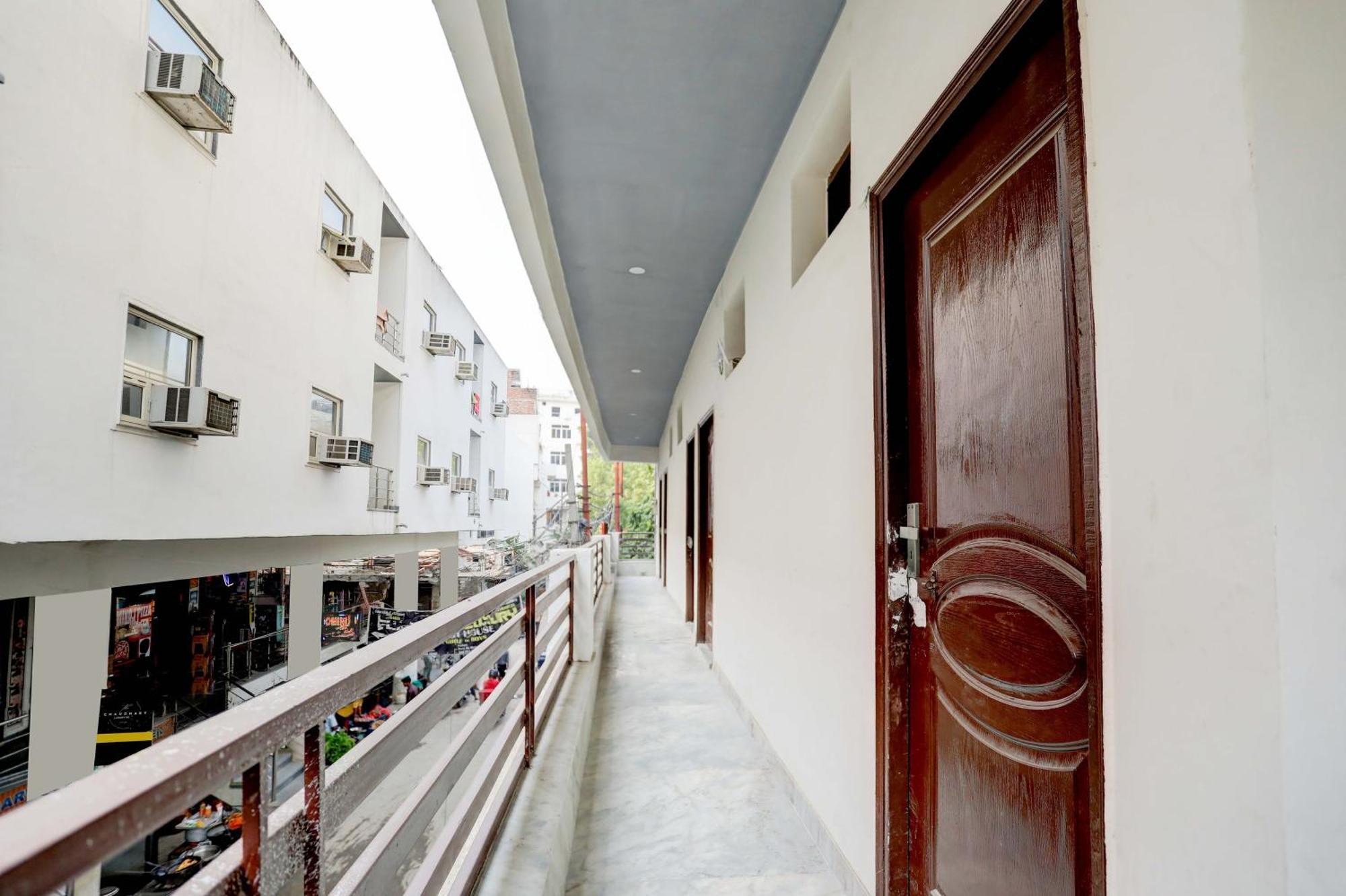 Hotel O Tilak Hotel 24 Sector 27 Near By Vinayak Hospital Gali No-6 Noida Exterior foto