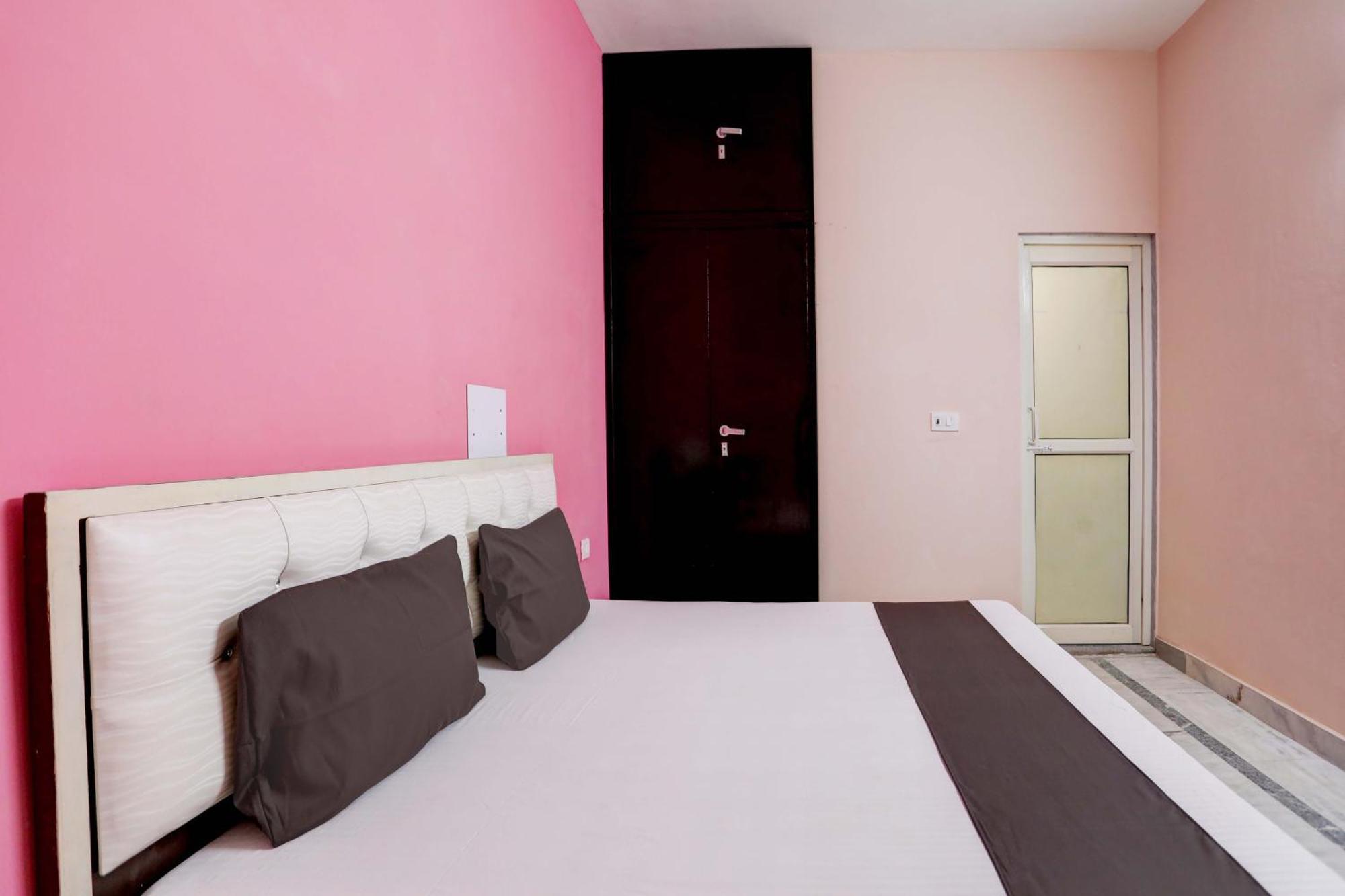 Hotel O Tilak Hotel 24 Sector 27 Near By Vinayak Hospital Gali No-6 Noida Exterior foto